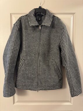 Men’s H&M Houndstooth light weight casual jacket. Size Small